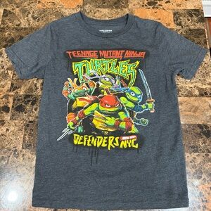 Kids Teenage Mutant Ninja Turtles T-Shirt, Size Medium